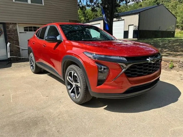 Orange 2024 Chevrolet Trax 1RS for sale in Tulsa, OK