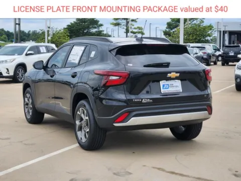 More photos of 2025 Chevrolet Trax LT at Jim Norton T-Town Chevrolet, OK