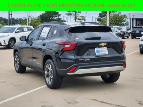 More photos of 2025 Chevrolet Trax LT at Jim Norton T-Town Chevrolet, OK