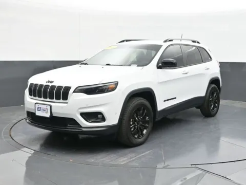 More photos of 2023 Jeep Cherokee Altitude at Jim Norton T-Town Chevrolet, OK