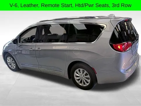 More photos of 2018 Chrysler Pacifica Touring L at Jim Norton T-Town Chevrolet, OK
