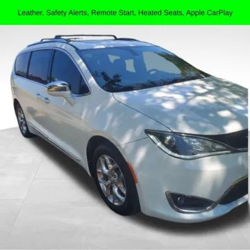 White 2018 Chrysler Pacifica Limited for sale in Tulsa, OK