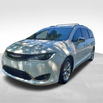 Another view of 2018 Chrysler Pacifica Limited for sale in Tulsa, OK at Jim Norton T-Town Chevrolet