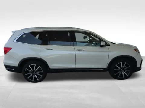 Beige 2019 Honda Pilot Elite for sale in Tulsa, OK
