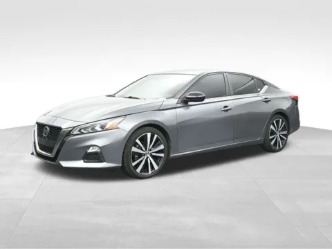 More photos of 2022 Nissan Altima 2.5 SR at Jim Norton T-Town Chevrolet, OK