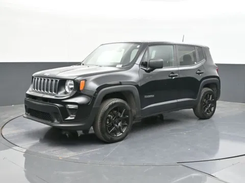 More photos of 2023 Jeep Renegade Latitude at Jim Norton T-Town Chevrolet, OK