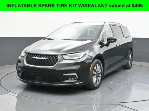 Photos of 2021 Chrysler Pacifica Touring L for sale in Tulsa, OK at Jim Norton T-Town Chevrolet