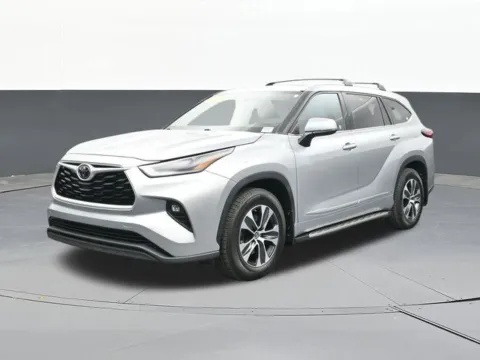 Another view of 2021 Toyota Highlander XLE for sale in Tulsa, OK at Jim Norton T-Town Chevrolet