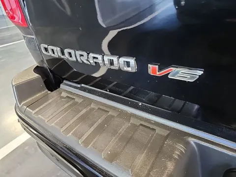 More photos of 2019 Chevrolet Colorado Z71 at Jim Norton T-Town Chevrolet, OK