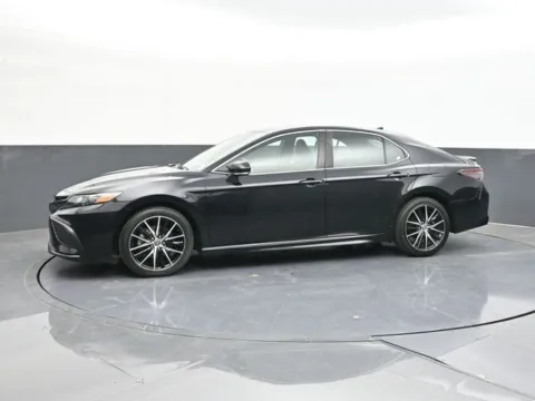 More photos of 2022 Toyota Camry at Jim Norton T-Town Chevrolet, OK