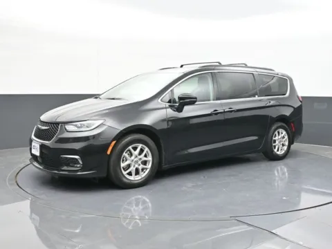 More photos of 2022 Chrysler Pacifica Touring L at Jim Norton T-Town Chevrolet, OK