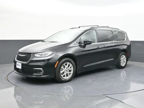 More photos of 2022 Chrysler Pacifica Touring L at Jim Norton T-Town Chevrolet, OK