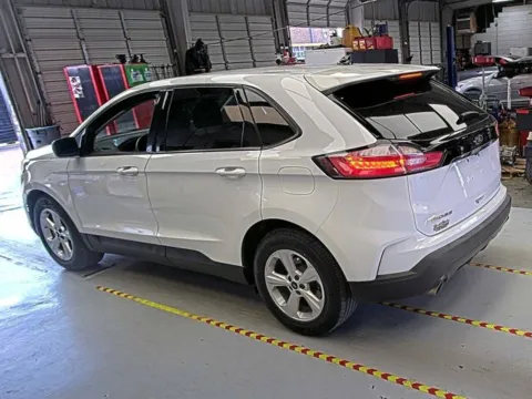 More photos of 2019 Ford Edge SE at Jim Norton T-Town Chevrolet, OK