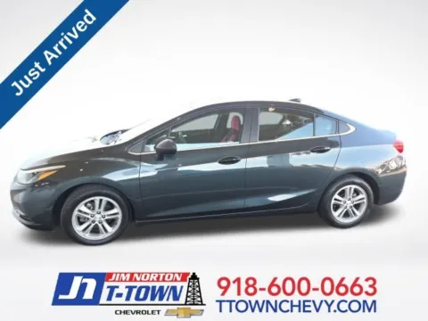 Gray 2018 Chevrolet Cruze LT for sale in Tulsa, OK