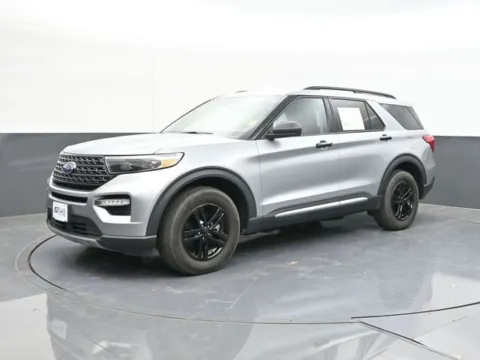 More photos of 2023 Ford Explorer XLT at Jim Norton T-Town Chevrolet, OK