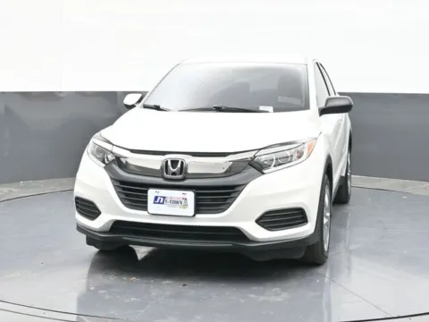 Photos of 2022 Honda HR-V LX for sale in Tulsa, OK at Jim Norton T-Town Chevrolet