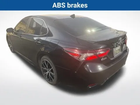 More photos of 2021 Toyota Camry SE at Jim Norton T-Town Chevrolet, OK