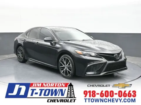 Green 2021 Toyota Camry SE for sale in Tulsa, OK