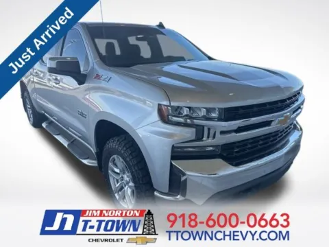 Silver 2019 Chevrolet Silverado 1500 LT for sale in Tulsa, OK
