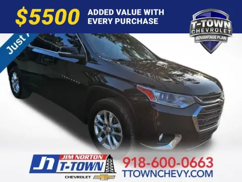 Black 2021 Chevrolet Traverse LT for sale in Tulsa, OK