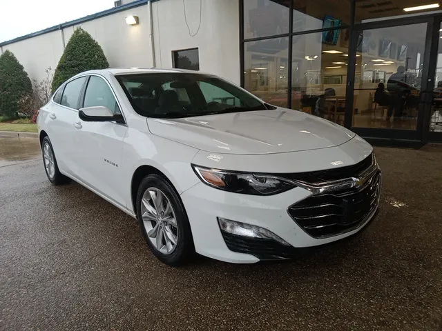 White 2022 Chevrolet Malibu LT for sale in Broken Arrow, OK