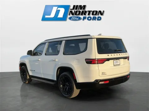More photos of 2023 Jeep Wagoneer Series II at Jim Norton Ford, OK