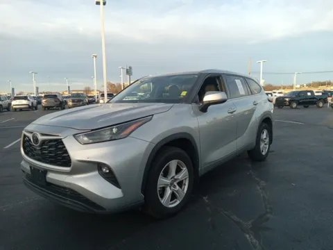 Another view of 2024 Toyota Highlander LE for sale in Broken Arrow, OK at Jim Norton Ford