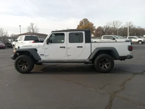 More photos of 2021 Jeep Gladiator Sport at Jim Norton Ford, OK