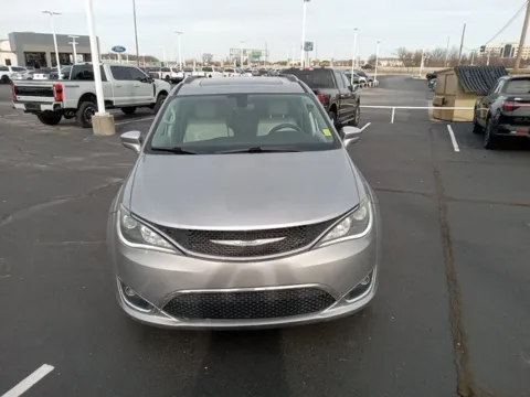 Photos of 2019 Chrysler Pacifica Limited for sale in Broken Arrow, OK at Jim Norton Ford