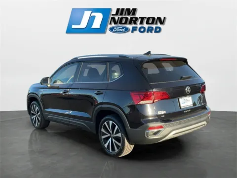 More photos of 2024 Volkswagen Taos 1.5T SE at Jim Norton Ford, OK