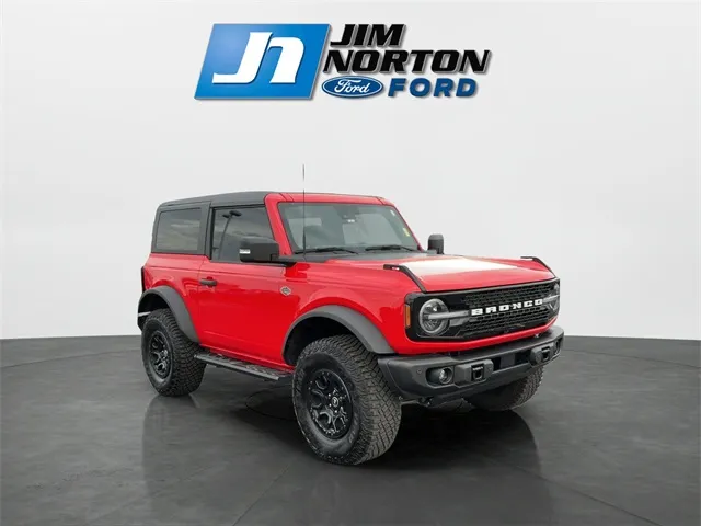 Red 2023 Ford Bronco Wildtrak for sale in Broken Arrow, OK