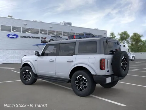 More photos of 2025 Ford Bronco Outer Banks at Jim Norton Ford, OK