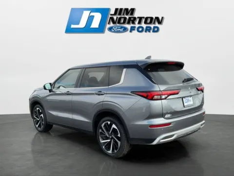 More photos of 2024 Mitsubishi Outlander SE at Jim Norton Ford, OK