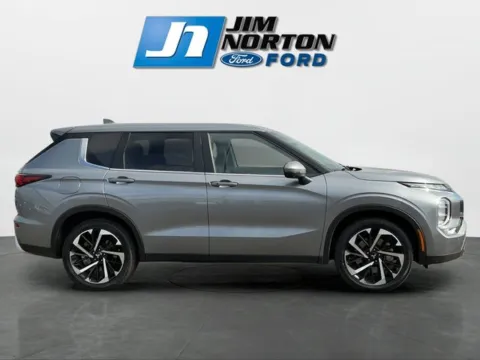 Photos of 2024 Mitsubishi Outlander SE for sale in Broken Arrow, OK at Jim Norton Ford