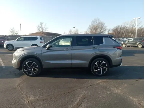 More photos of 2024 Mitsubishi Outlander SE at Jim Norton Ford, OK