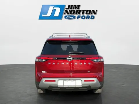 More photos of 2024 Nissan Pathfinder SL at Jim Norton Ford, OK