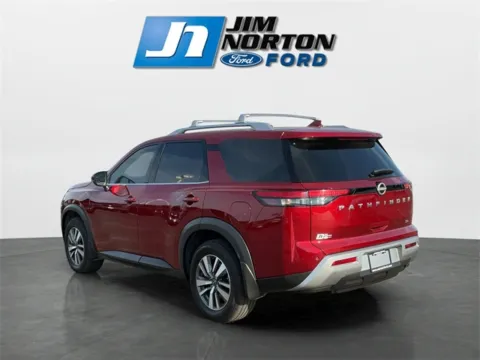 More photos of 2024 Nissan Pathfinder SL at Jim Norton Ford, OK