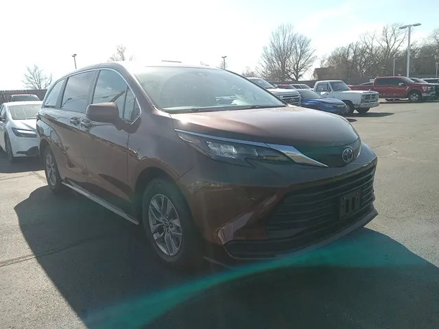 Red 2024 Toyota Sienna LE for sale in Broken Arrow, OK