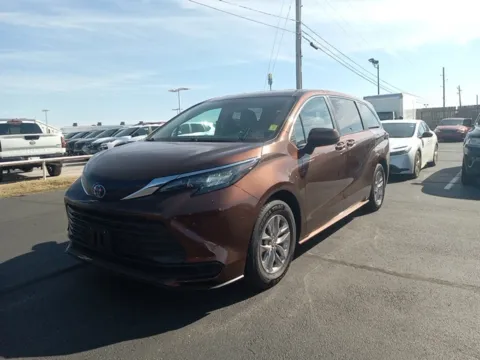 Another view of 2024 Toyota Sienna LE for sale in Broken Arrow, OK at Jim Norton Ford