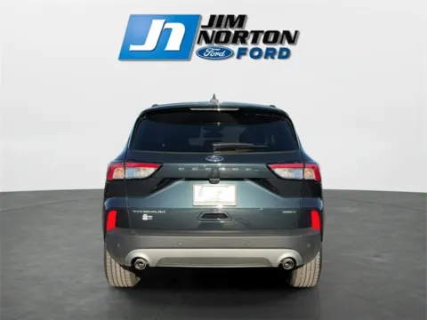 More photos of 2022 Ford Escape Hybrid Titanium at Jim Norton Ford, OK