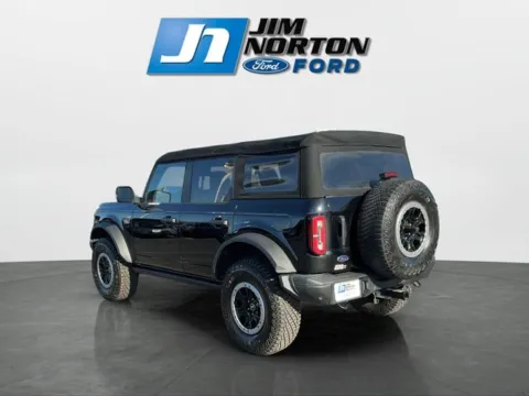More photos of 2022 Ford Bronco Badlands at Jim Norton Ford, OK