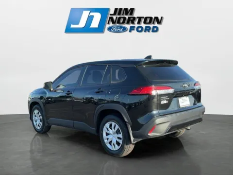 More photos of 2024 Toyota Corolla Cross L at Jim Norton Ford, OK