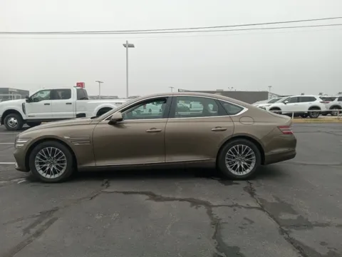 More photos of 2023 Genesis G80 2.5T at Jim Norton Ford, OK
