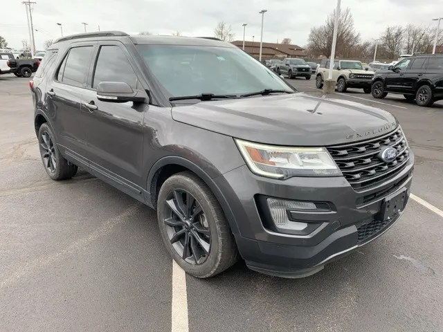Gray 2017 Ford Explorer XLT for sale in Broken Arrow, OK
