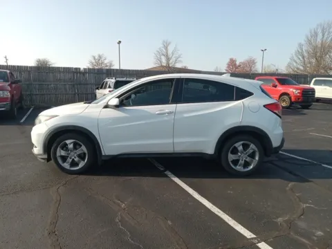 More photos of 2017 Honda HR-V LX at Jim Norton Ford, OK