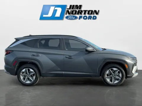 Photos of 2025 Hyundai Tucson SEL for sale in Broken Arrow, OK at Jim Norton Ford