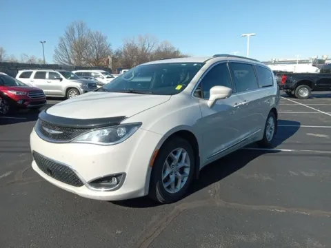 Another view of 2019 Chrysler Pacifica Touring L for sale in Broken Arrow, OK at Jim Norton Ford