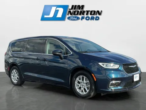 Blue 2023 Chrysler Pacifica Touring L for sale in Broken Arrow, OK