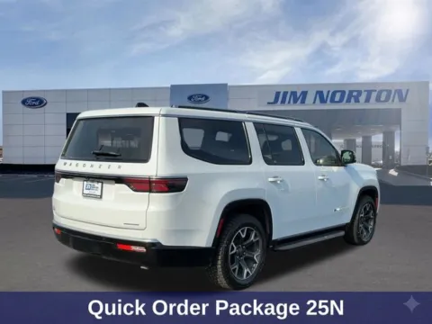 More photos of 2024 Jeep Wagoneer Series III at Jim Norton Ford, OK