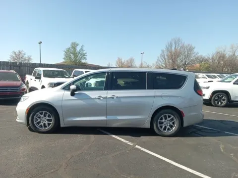 More photos of 2023 Chrysler Pacifica Touring L at Jim Norton Ford, OK